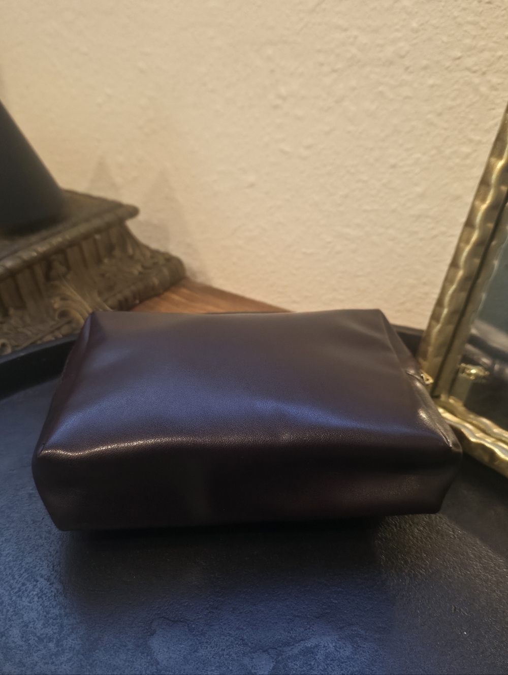Yves Saint Laurent (YSL) Beaute VIP Exclusive Makeup Pouch - Picture 6 of 8
